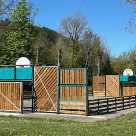 Charmant, Animaux Admis - 5 Pers. - Api-1-52-2357